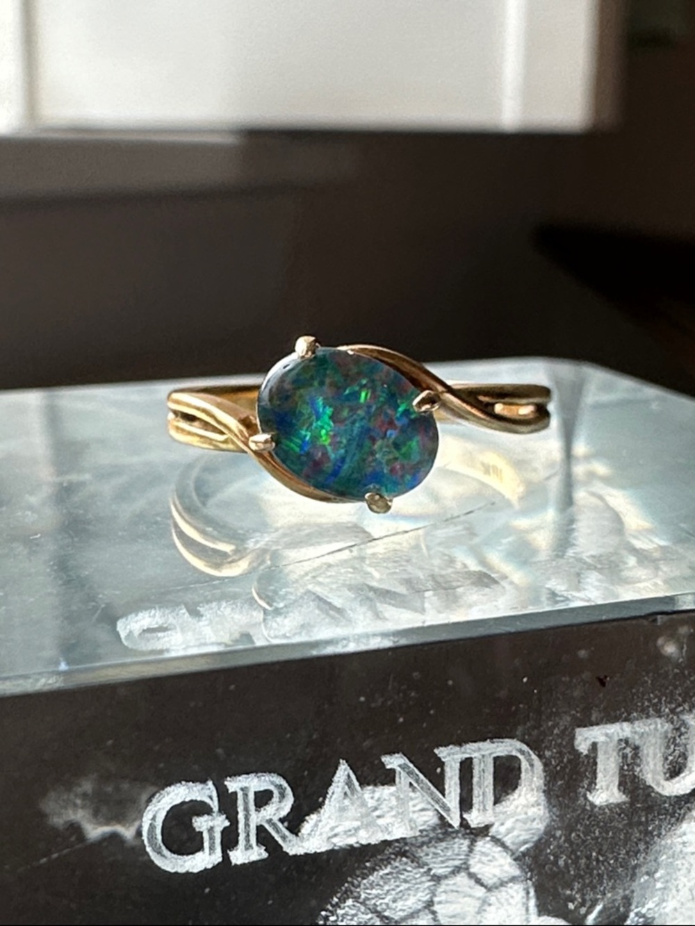 18k Gold Ring with Blue-Green Opal Center Stone - Women's Jewelry